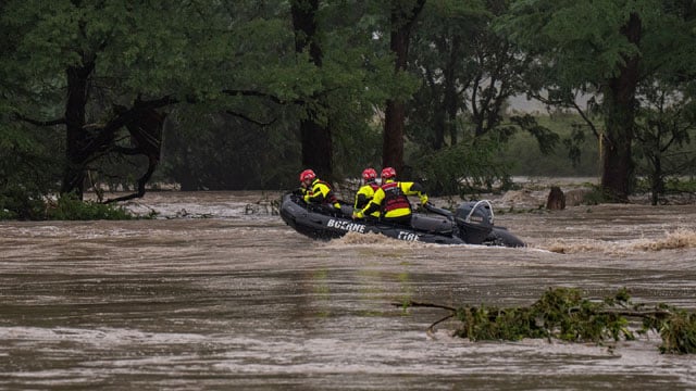 US: Texas flood toll passes 100 as more bodies recovered
