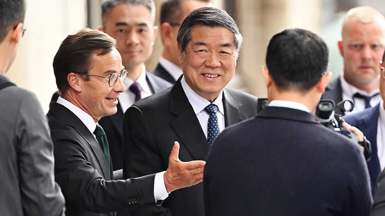 US-China talks restart as hopes grow for trade war truce extension