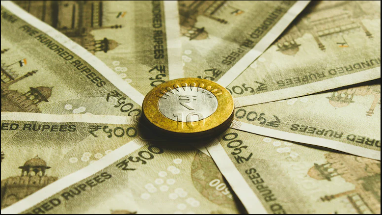 India’s Forex Reserves Fell By 4.386 Billion USD