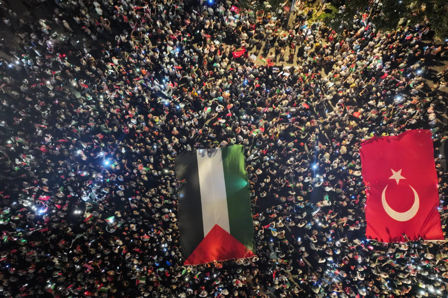 Tens Of Thousands Rally In Istanbul Against Israeli Actions In Gaza