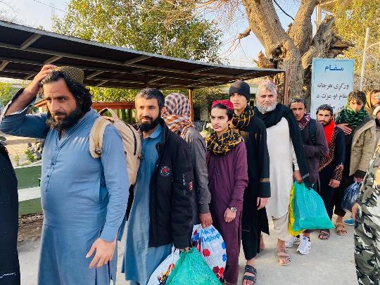 Over 130 Afghan Prisoners Set Free From Pakistani Jails