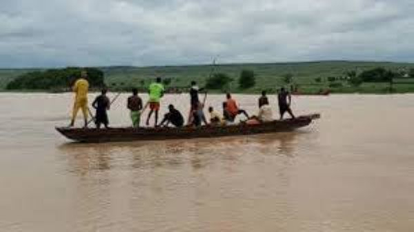Update: At least 25 rescued after boat capsizes in Nigeria, dozens presumed dead