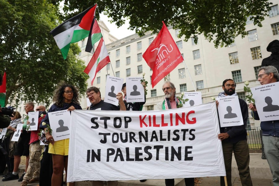 UK: Journalists rally in London to support colleagues in Gaza