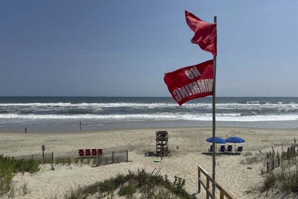 US: North Carolina coasts prepare for flooding as Erin churns offshore