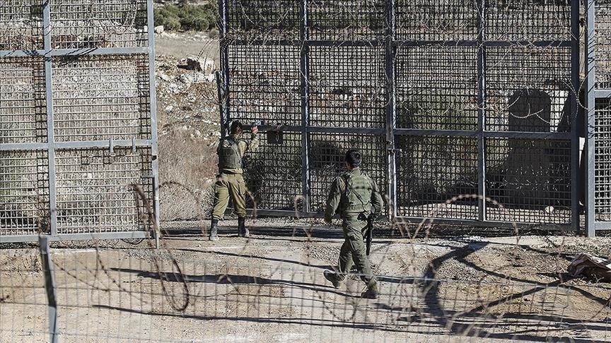 Israeli Regime Establishes Military Posts Near Damascus: Monitor