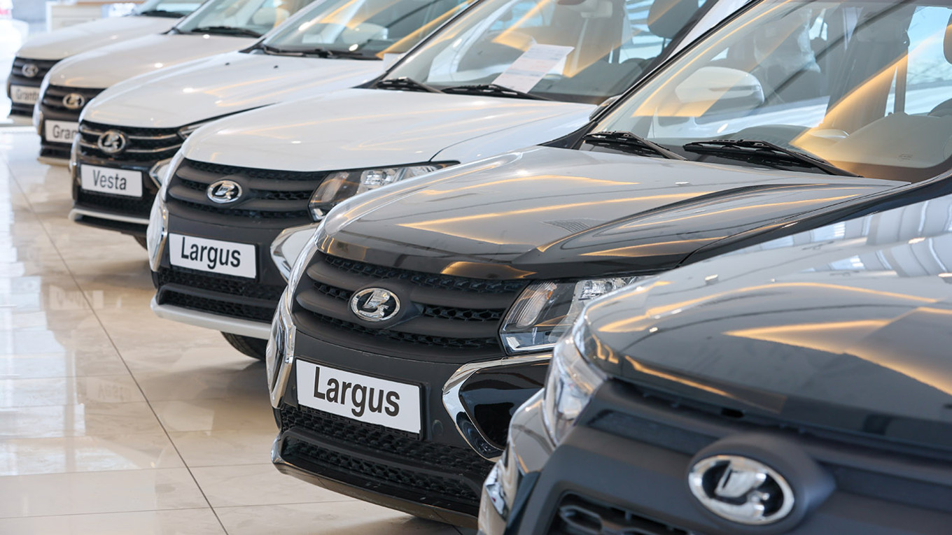 Russia’s New Car Sales Down 25 Percent In First Eight Months Of Year