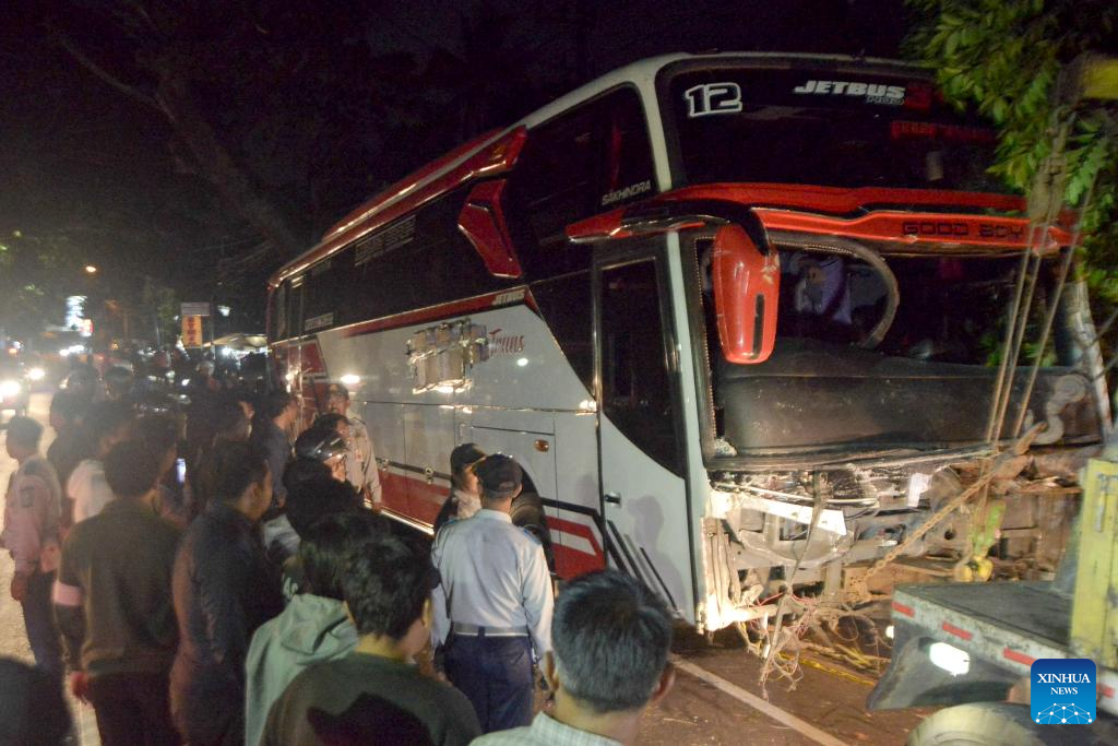 Eight Killed In Tour Bus Accident In Indonesia