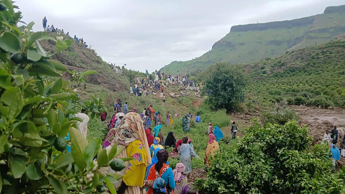 Sudan recovers 270 bodies after Darfur landslide; UN says 300-1,000 believed dead