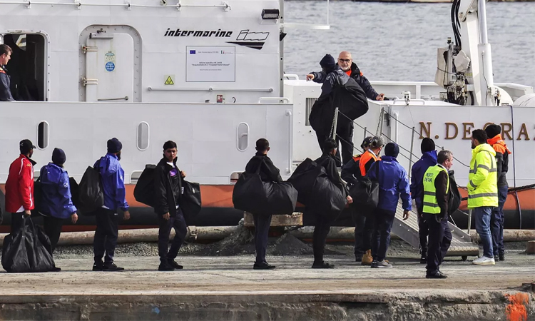 EU asylum applications down 23% in 1st half of 2025