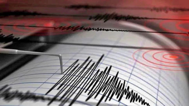 Russia: Magnitude 7.4 quake strikes off Russian Far East, tsunami warning issued