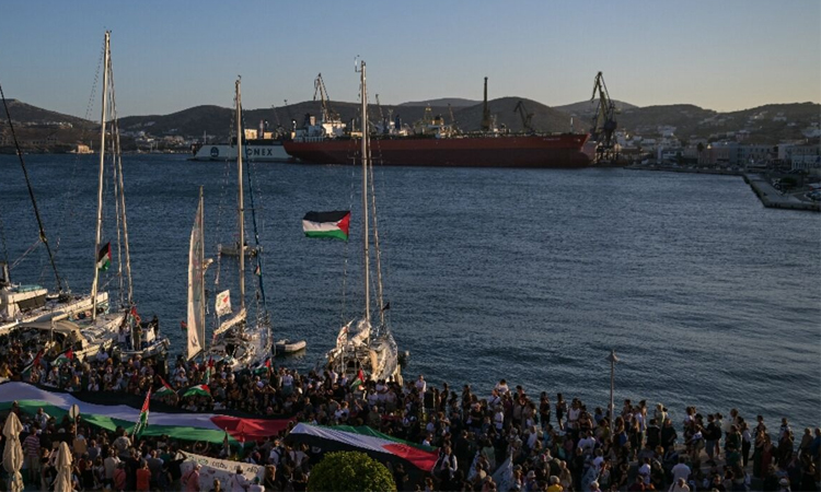 Greece: Two ships set sail from Syros Island to join Gaza aid flotilla