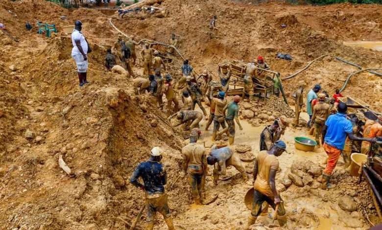 Tanzania cancels 73 mining licences