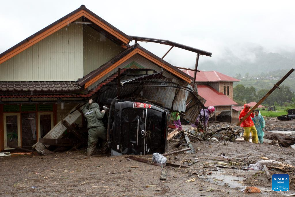 Latest: Flash Floods, Landslides Leave 174 Dead, 79 Missing In Indonesia