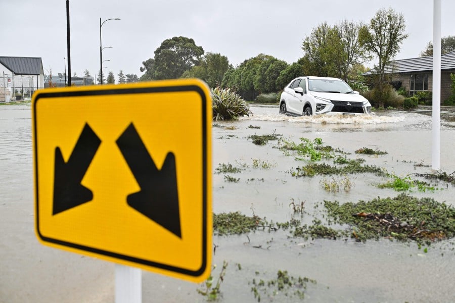 Malaysians Urged To Remain Vigilant Amid Ongoing Adverse Weather